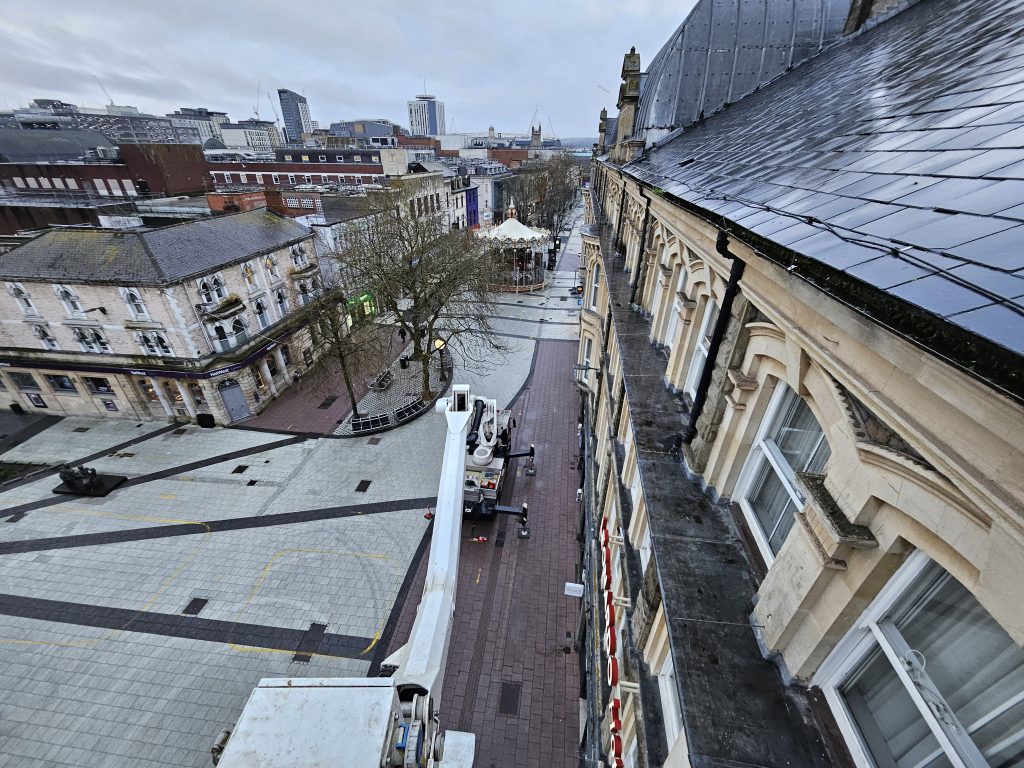 gutter cleaning services in cardiff